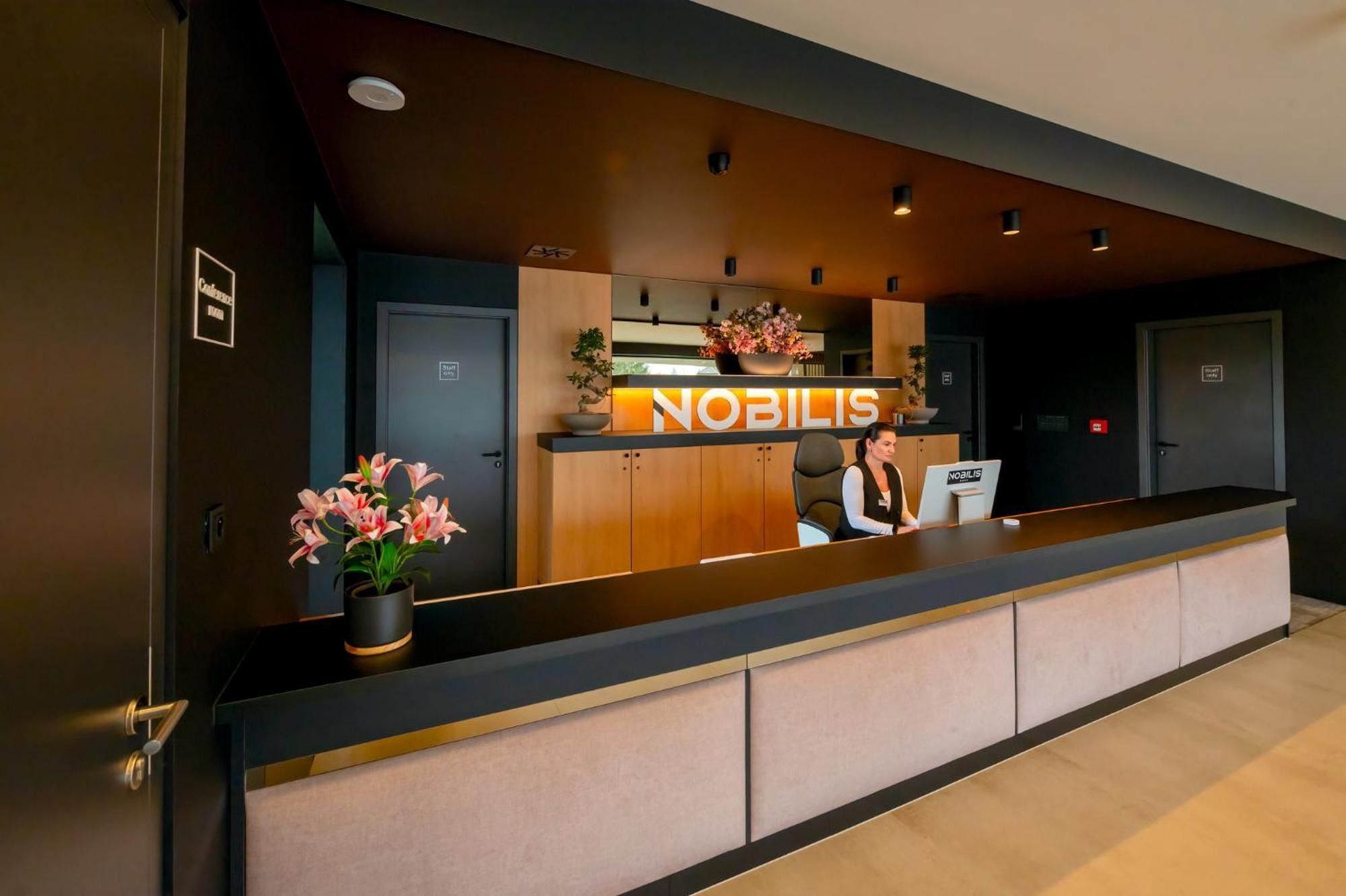 Hotel Nobilis - Mlada Boleslav Bradlec  Екстериор снимка